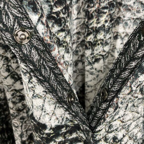 Alberto Makali roll tab Tunic top size XL Crochet Back black Gray Pattern Chiffo - Picture 8 of 12